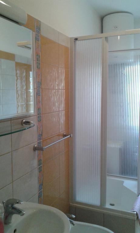 Apartman Sulic พอดโกรา ภายนอก รูปภาพ