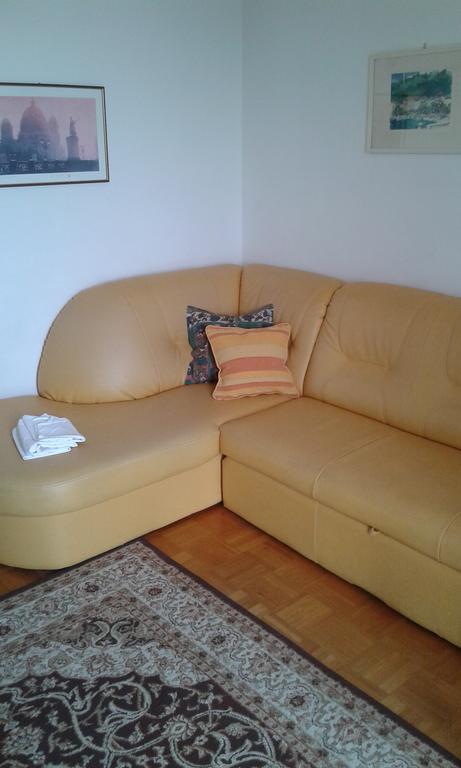Apartman Sulic พอดโกรา ภายนอก รูปภาพ